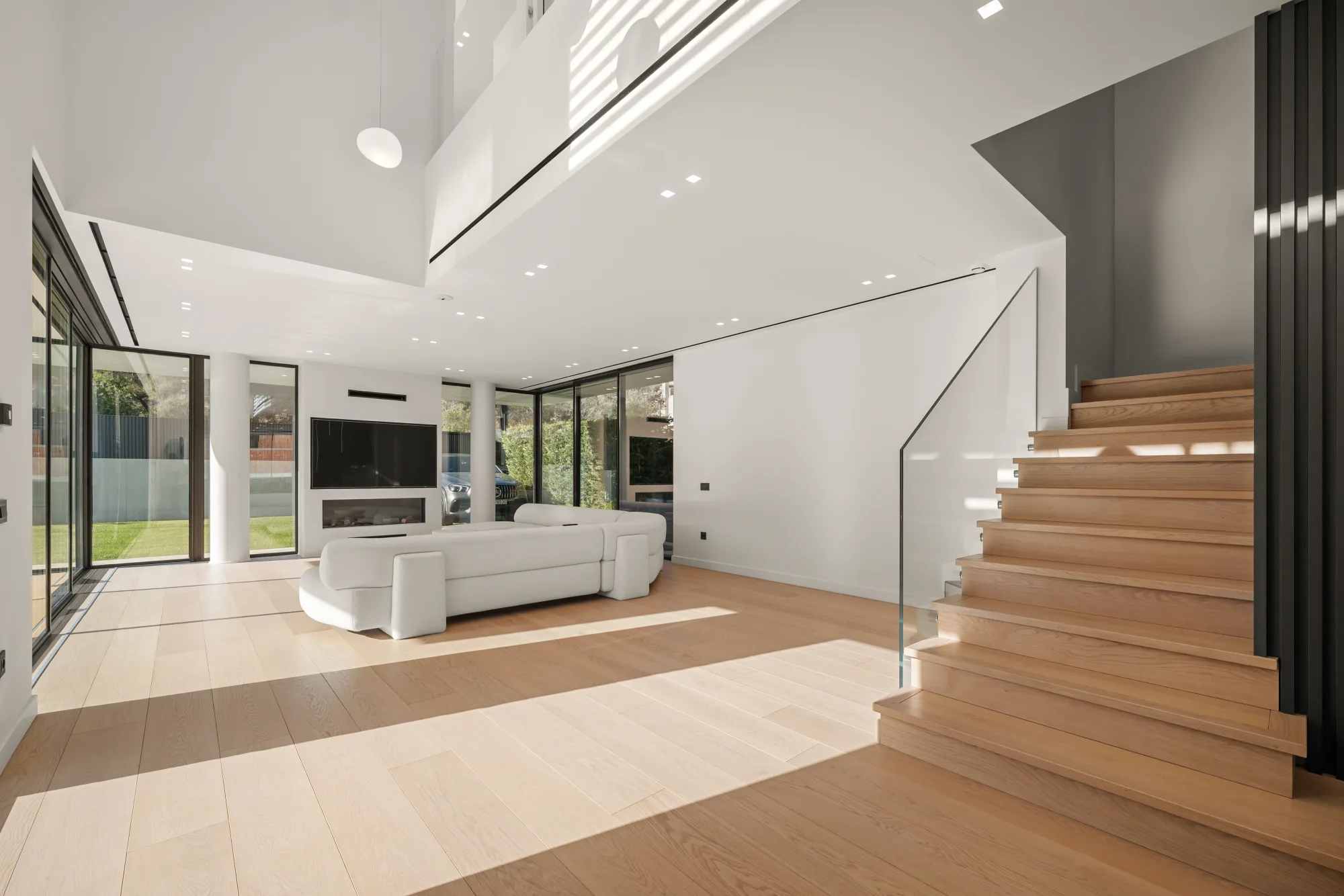 Villa Eden, living area with open staircase